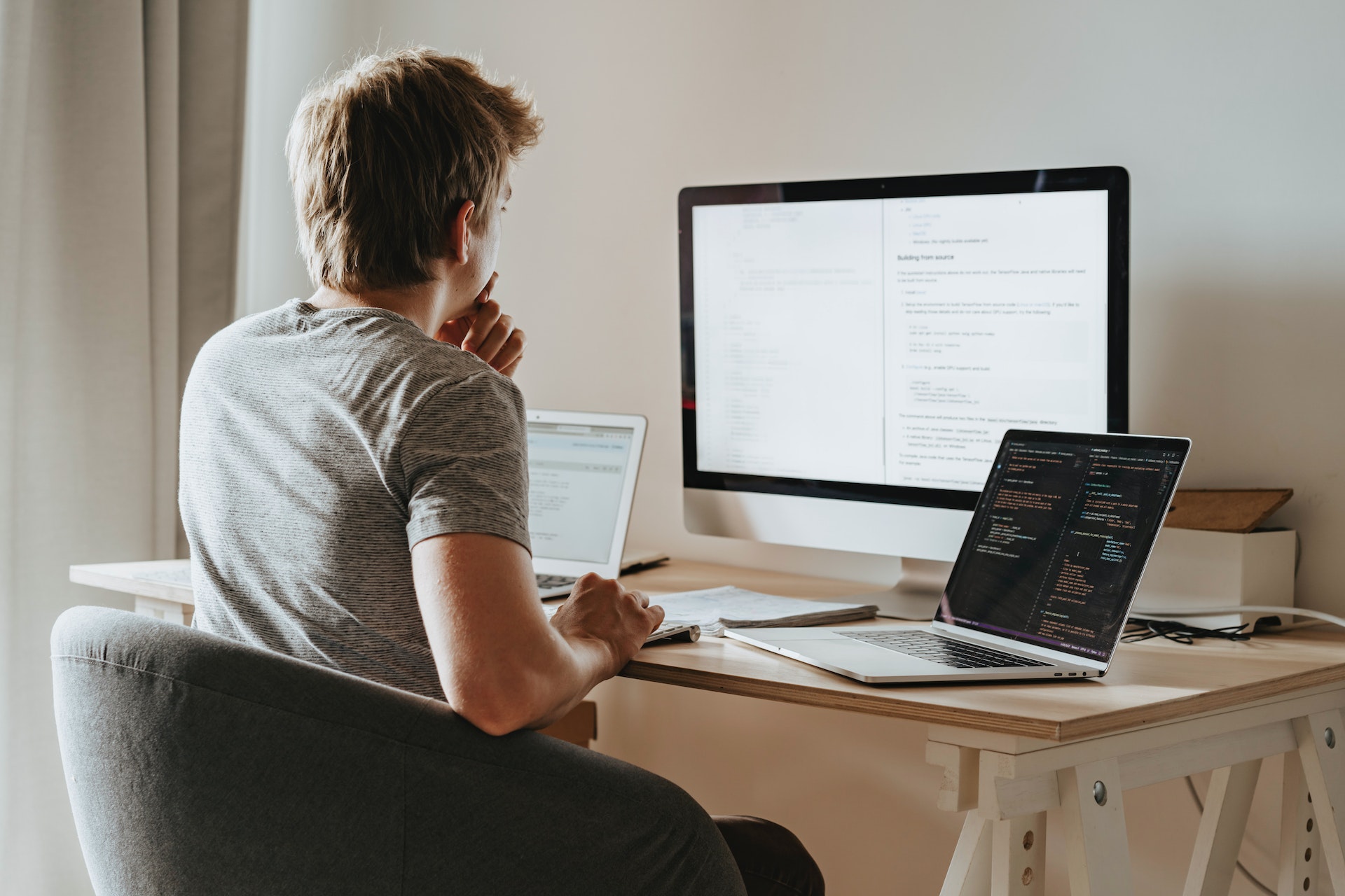 エンジニアがもっともパフォーマンスを発揮する最適な職場環境の作り方。企業が用意すべき職場環境とは?